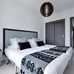 Διαμέρισμα Holyhome Grey 217